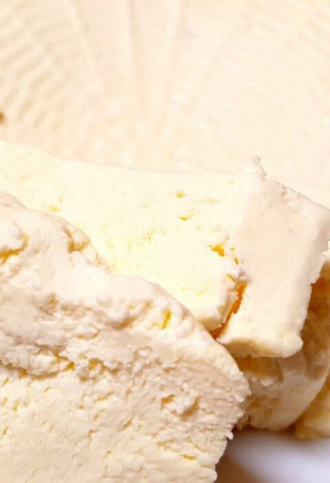 Сыр из молока со сметаной